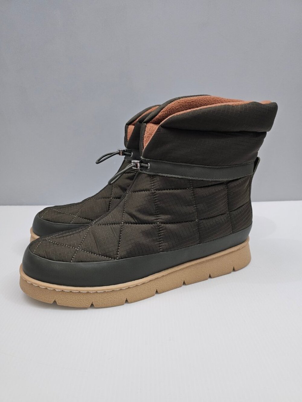 Marc Fisher Kamryn Winter Puffer Quilted Boot Womens 11 Olive Green Snow NEW